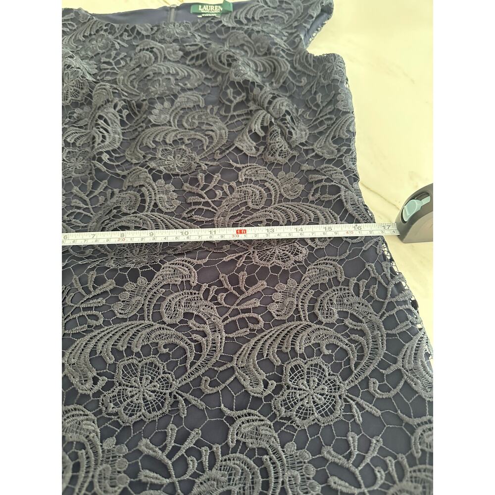 Lauren Ralph Lauren Navy Lace Cocktail Dress Size 10 Cap Sleeve Scalloped Hem - Picture 9 of 15